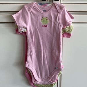 NWT 4 Gerber Adorable Onesies Sz 24 mo